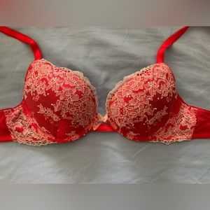 Victoria Secret Bra!